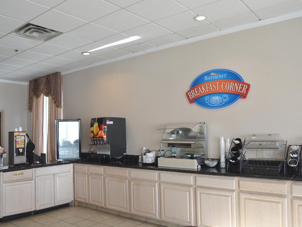 Hotel Baymont By Wyndham East Windsor Bradley Airport Exteriér fotografie
